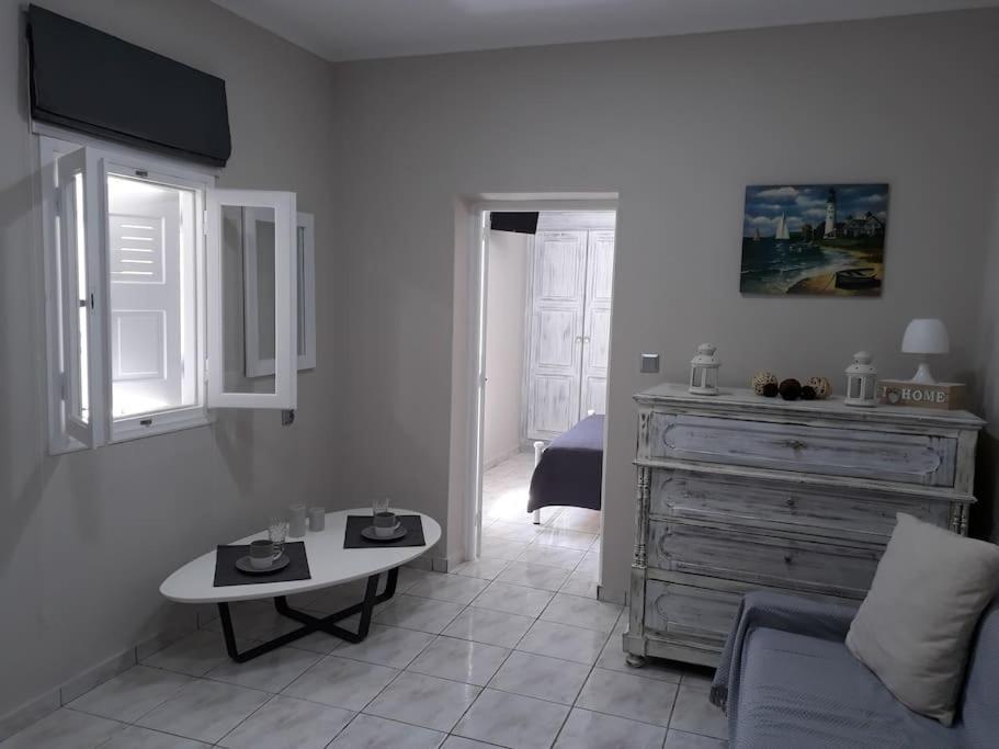 Вилла Margarita Santorini 1 Имеровигли Экстерьер фото